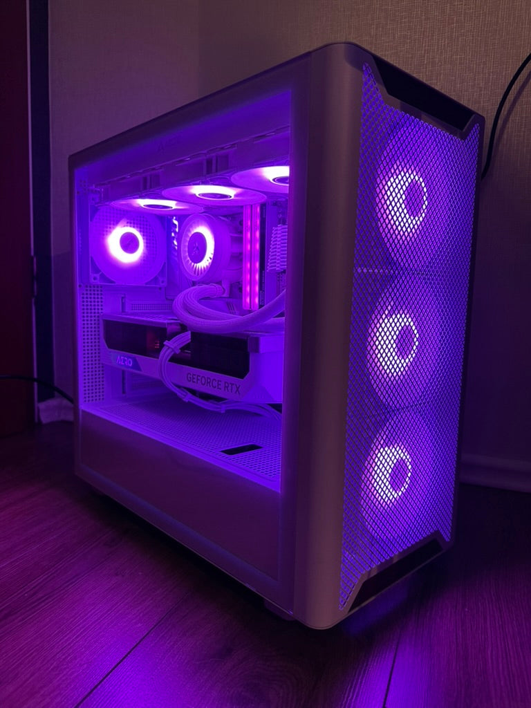 High End White Gaming PC RTX - 4080 Super - 7800 X3D - 32GB DDR5 - 1 TB NVMe