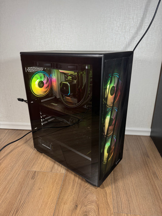 Gaming PC Ryzen 7 7700, RX 7900 XT, 32GB DDR5