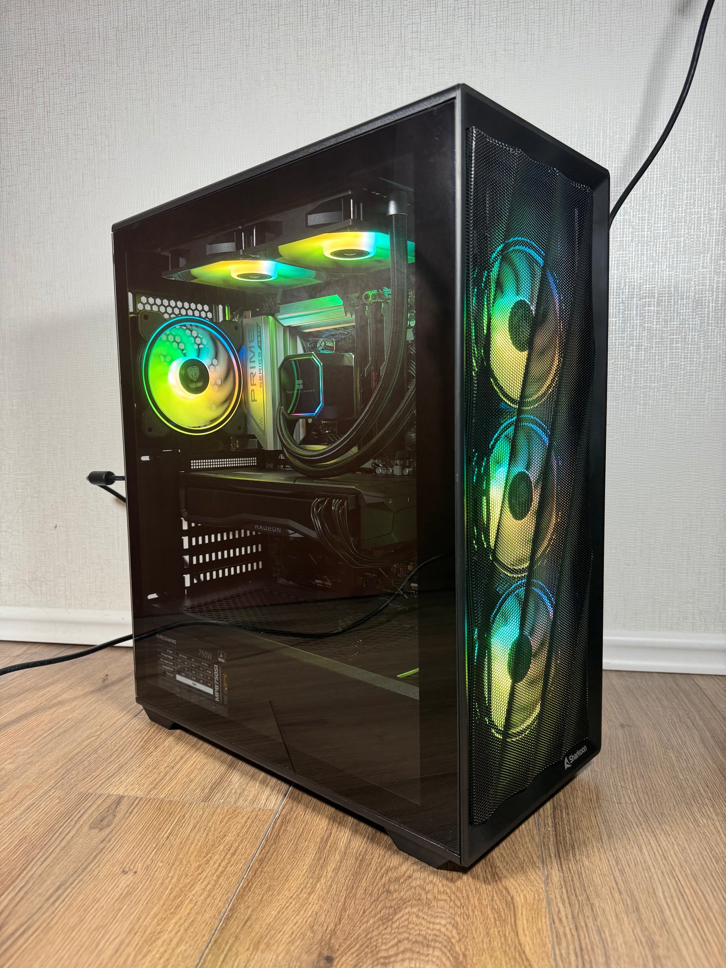 Gaming PC Ryzen 7 7700, RX 7900 XT, 32GB DDR5