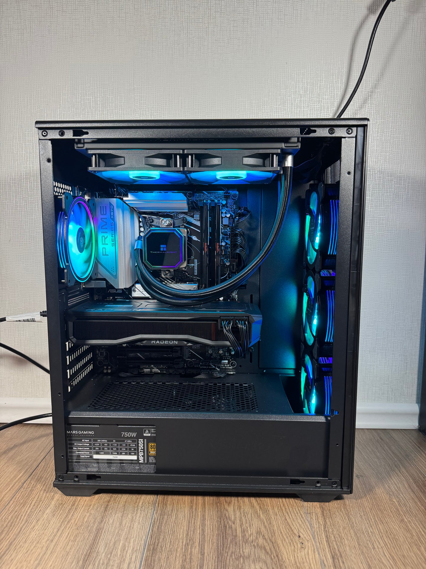 Gaming PC Ryzen 7 7700, RX 7900 XT, 32GB DDR5