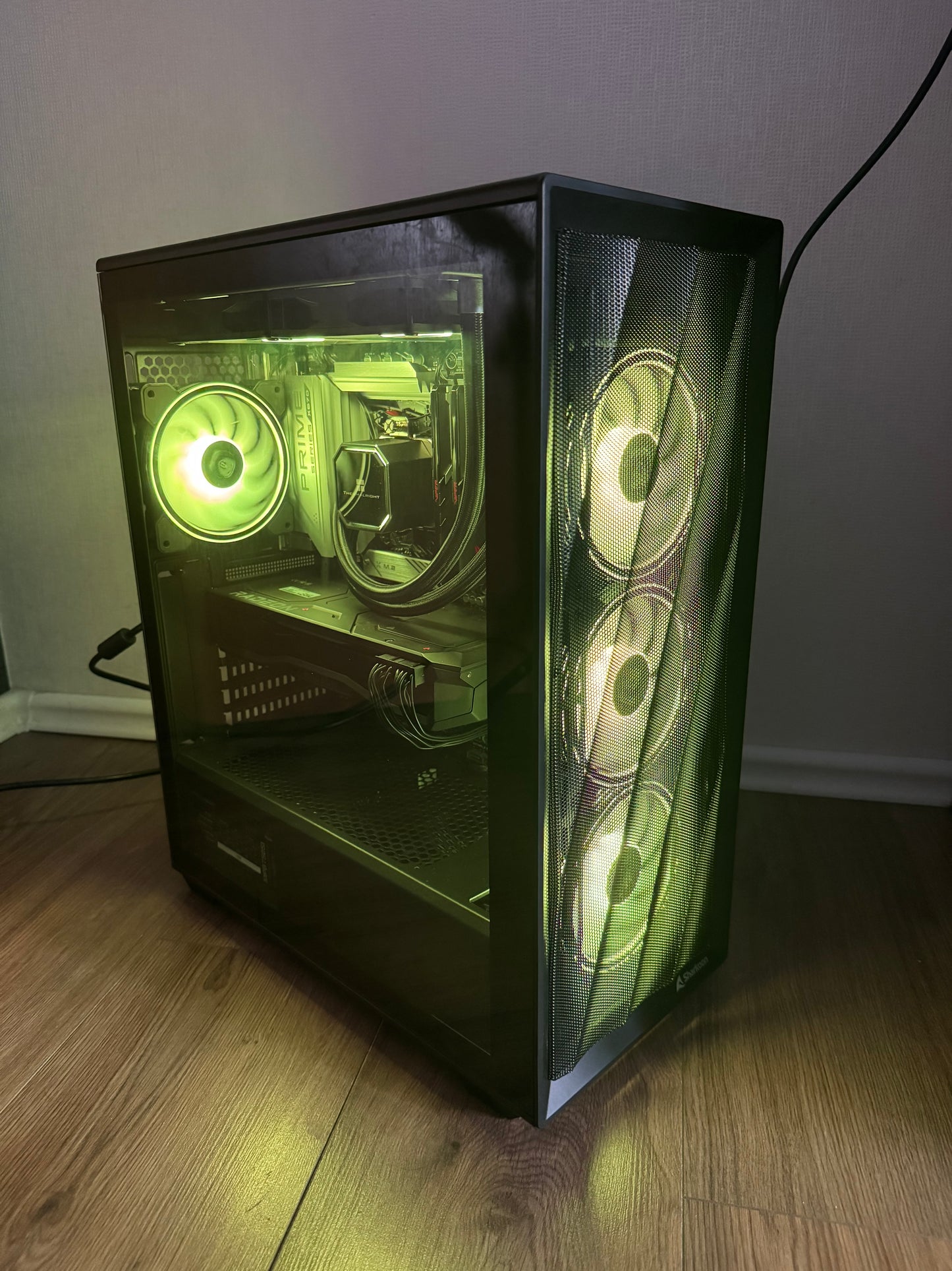 Gaming PC Ryzen 7 7700, RX 7900 XT, 32GB DDR5