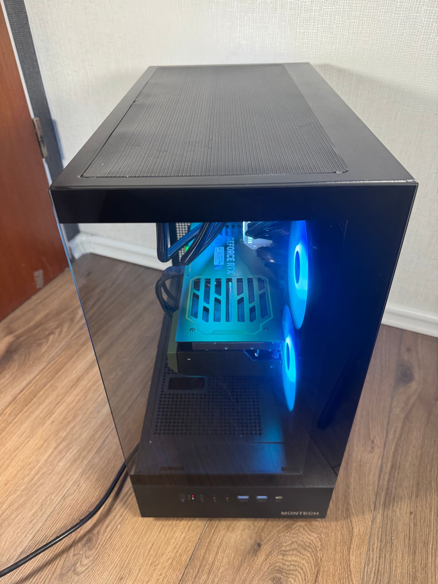 Gaming PC RTX 4080 Super, i7 13700K, 32GB RAM, 1TB SSD
