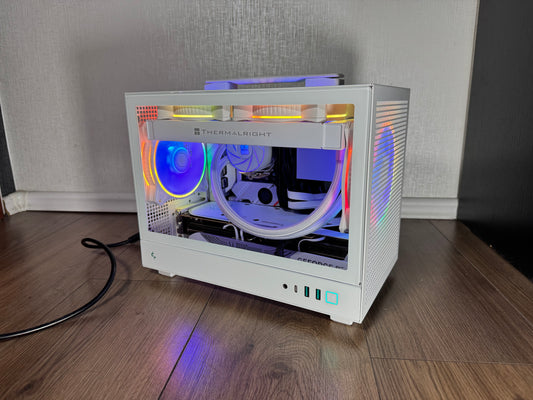 High End Gaming PC Weiß - ITX SFF - RTX 4080S - 7800 X3D - 32GB DDR5 - 1TB SSD