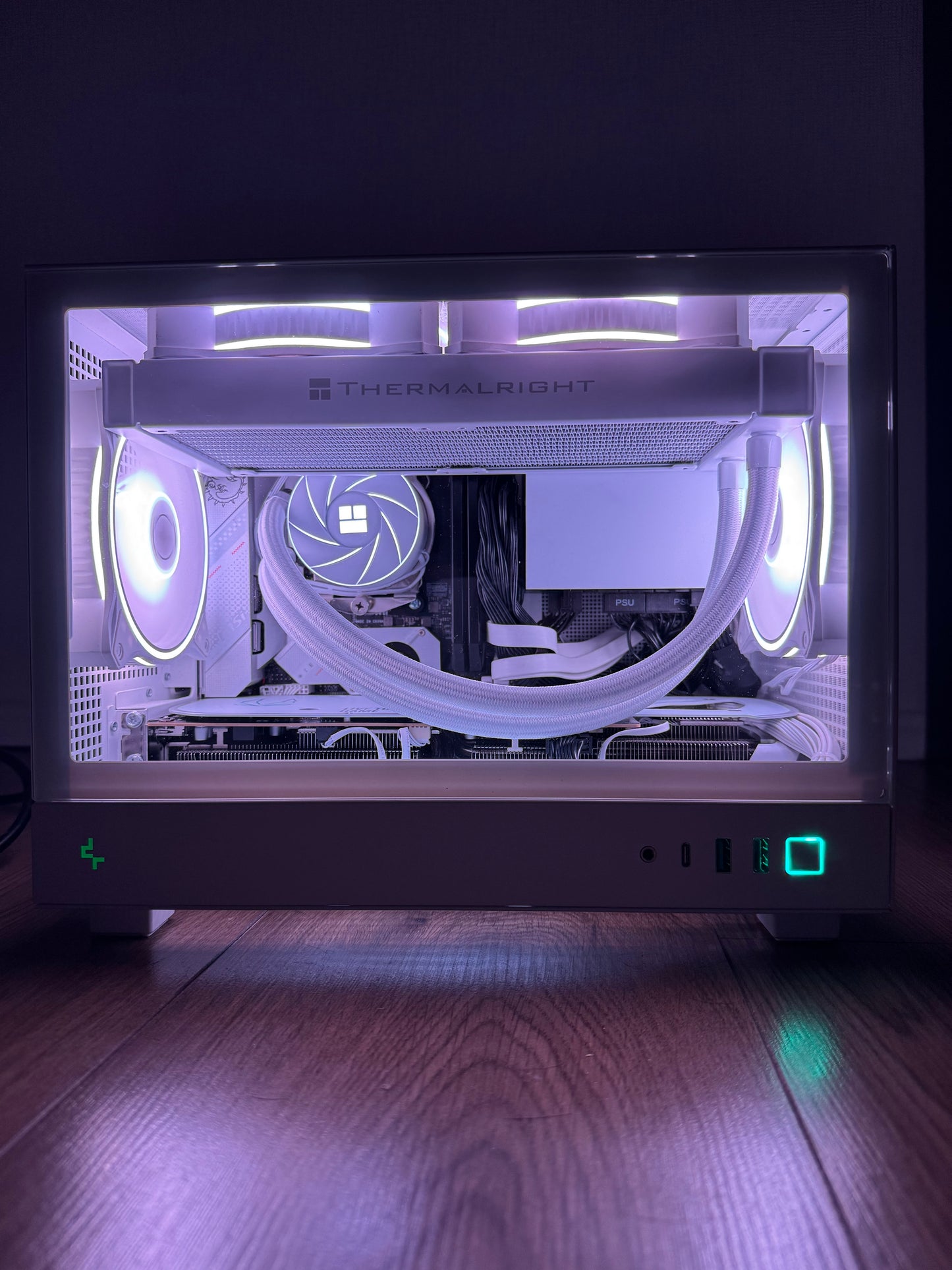 High End Gaming PC Weiß - ITX SFF - RTX 4080S - 7800 X3D - 32GB DDR5 - 1TB SSD