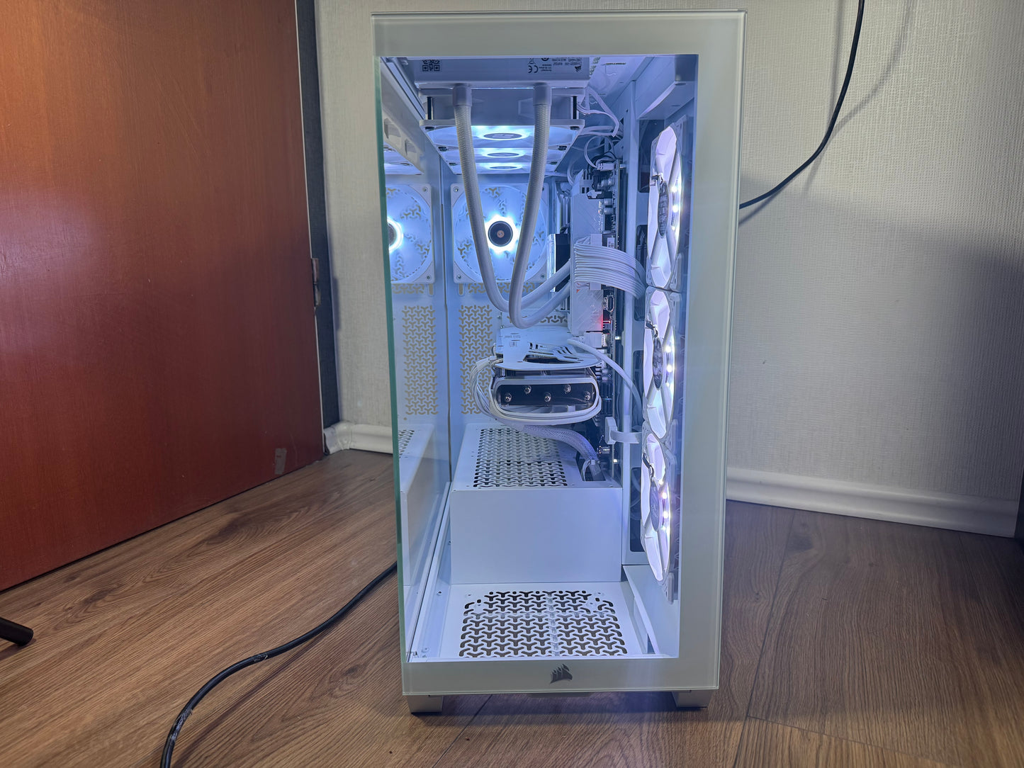 High End Gaming PC RTX 4080 Super, Ryzen 9 7950X3D, 32GB DDR5 RAM - weiß - white