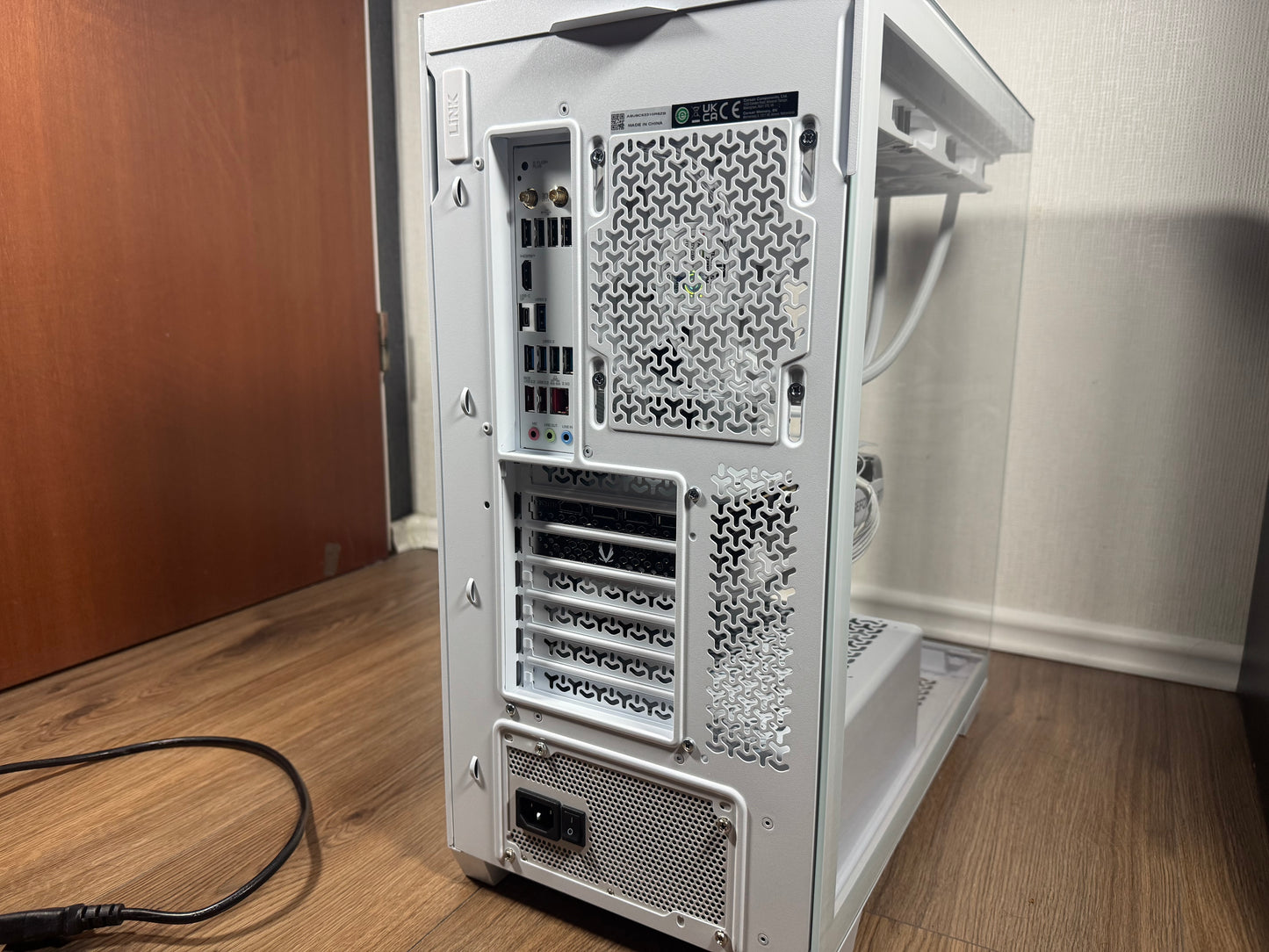 High End Gaming PC RTX 4080 Super, Ryzen 9 7950X3D, 32GB DDR5 RAM - weiß - white