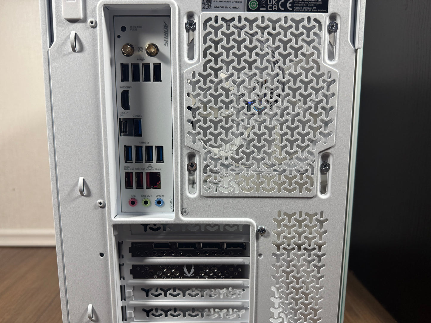 High End Gaming PC RTX 4080 Super, Ryzen 9 7950X3D, 32GB DDR5 RAM - weiß - white