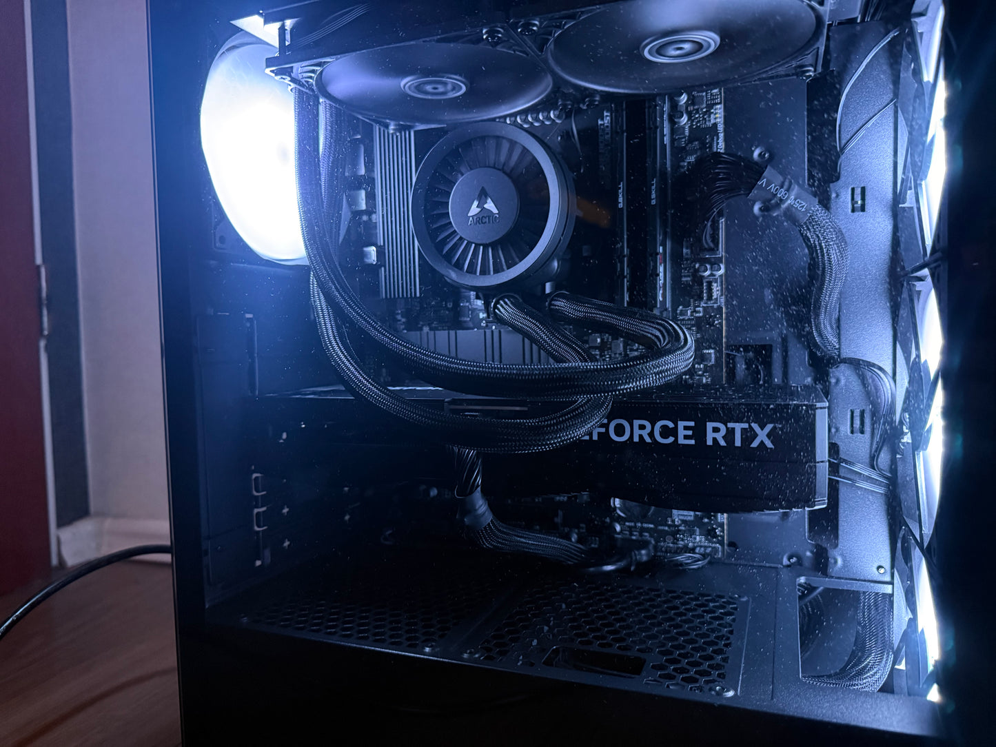 Gaming PC RTX 4080 Super, Ryzen 9 7950X, 32GB 6000MHz