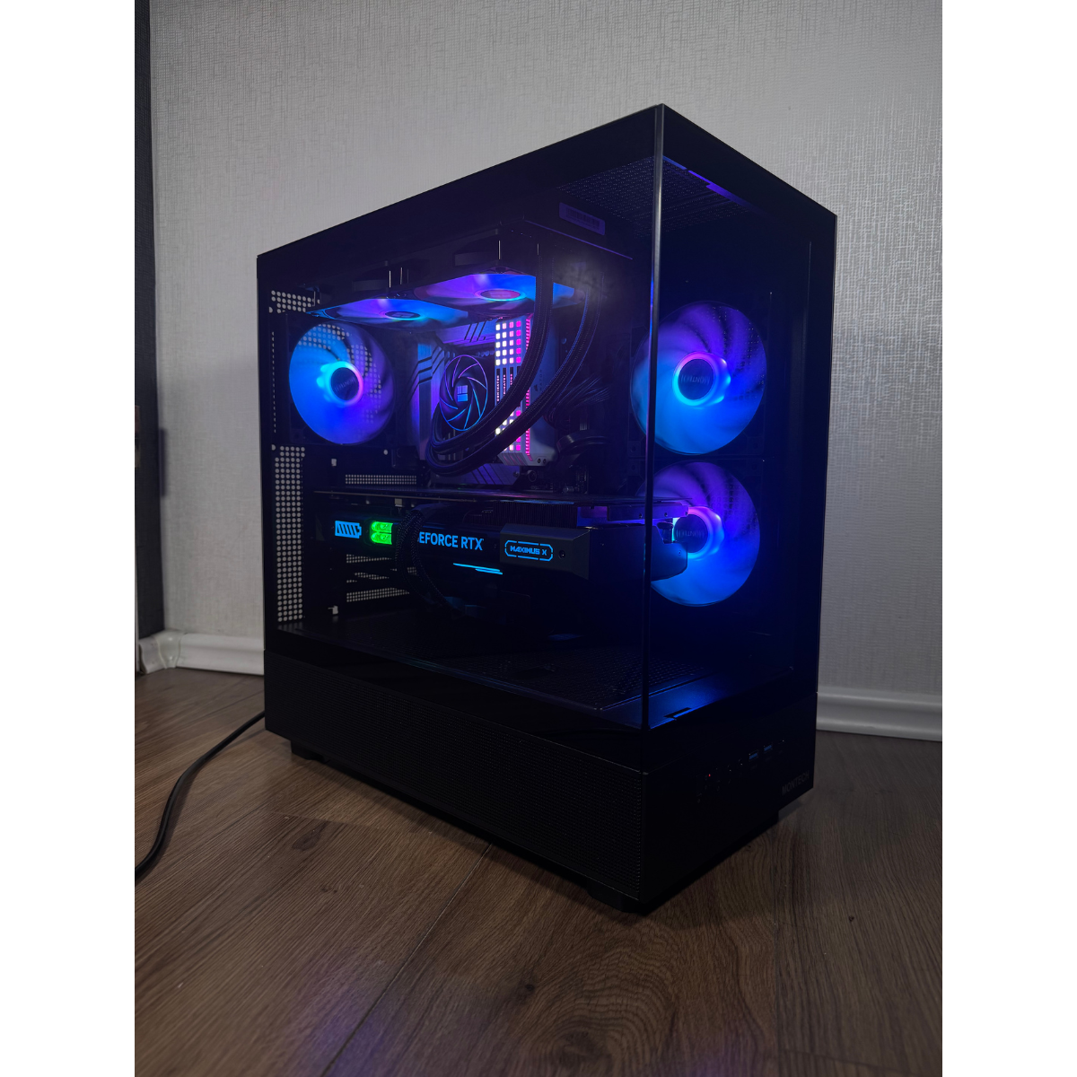 Gaming PC RTX 4080 Super, i7 13700K, 32GB RAM, 1TB SSD