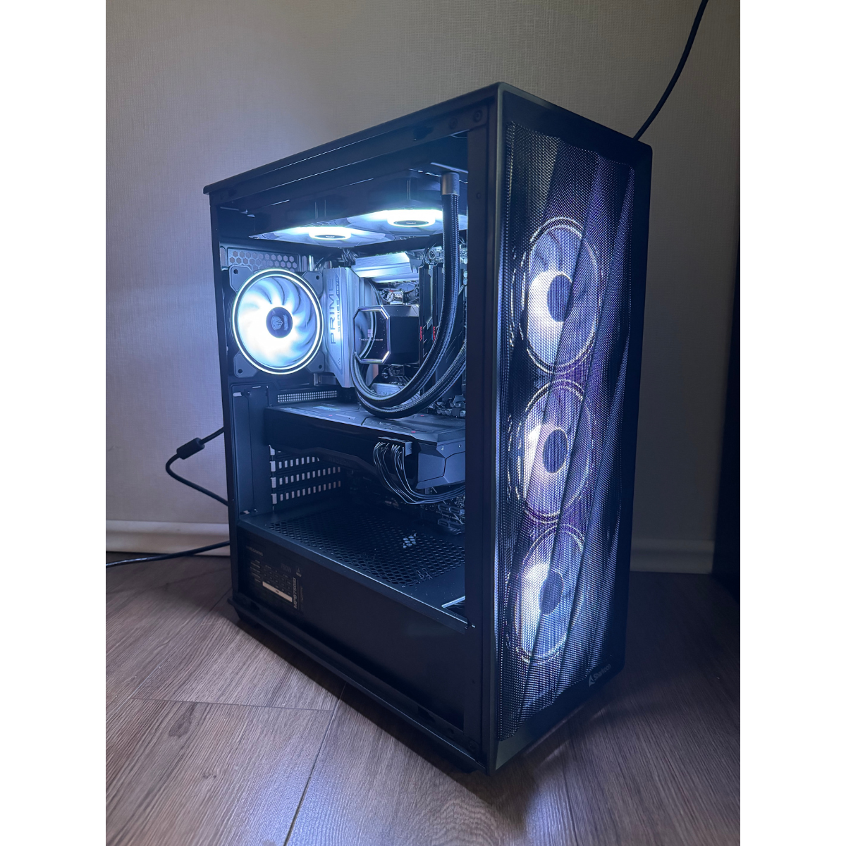 Gaming PC Ryzen 7 7700, RX 7900 XT, 32GB DDR5